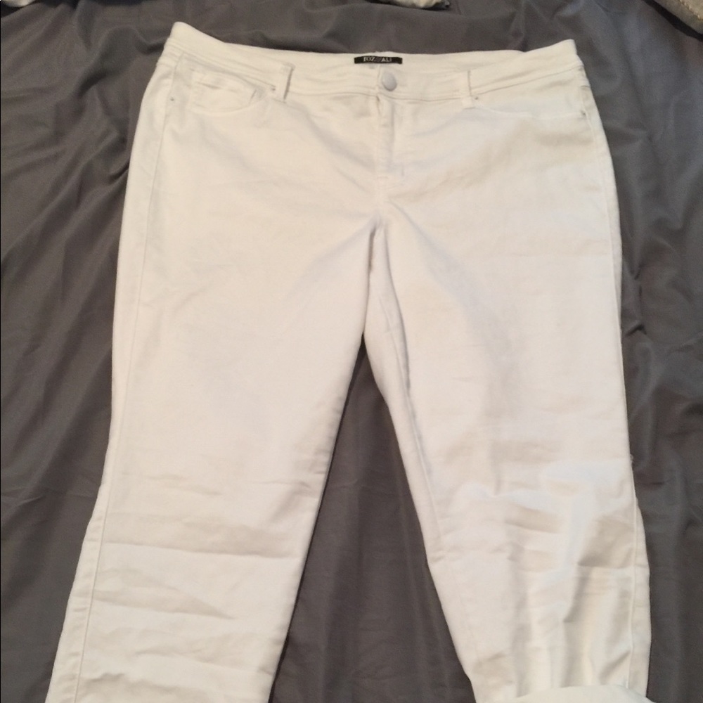 Plus size white jeggings